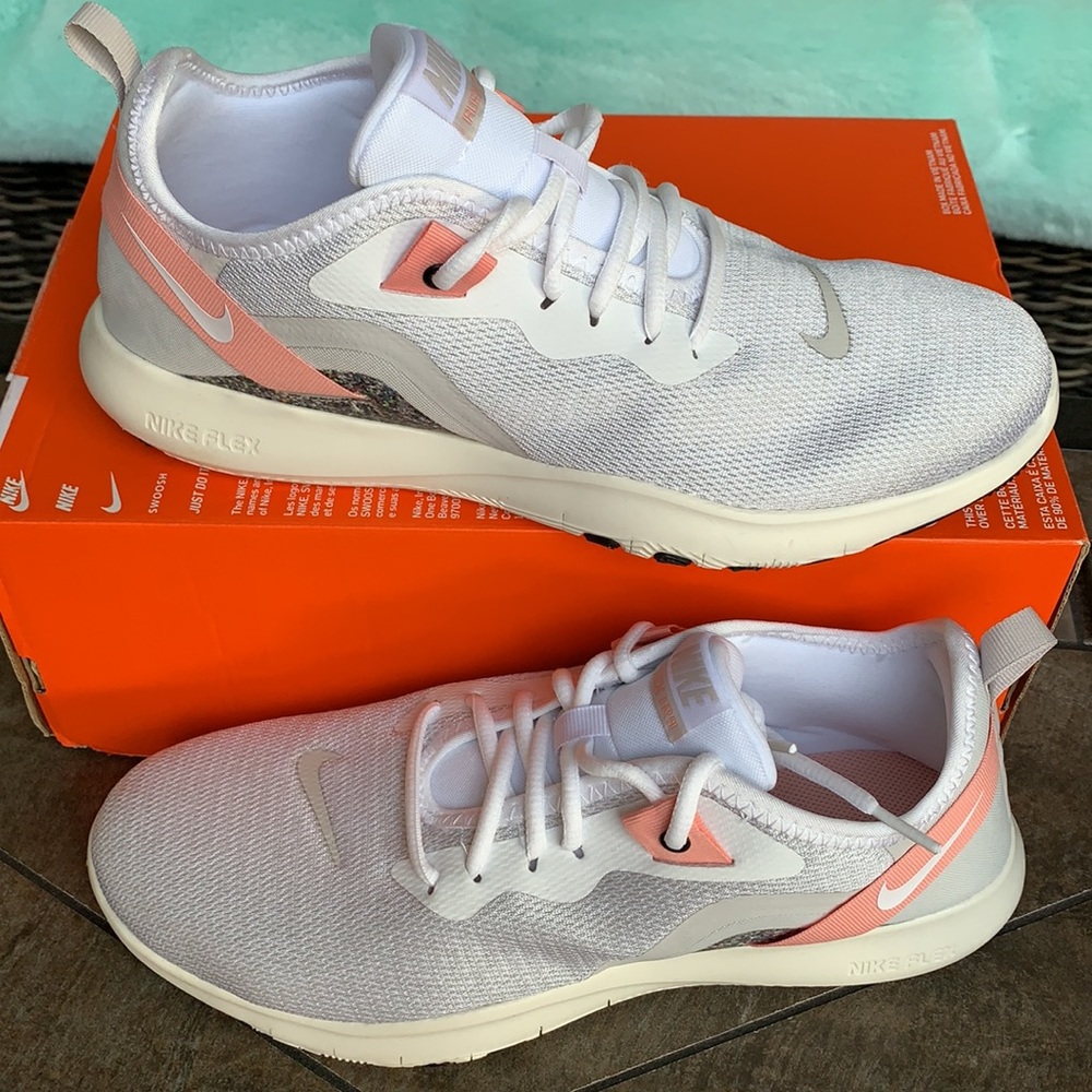 NIKE WMNS FLEX TRAINER 9 - Picture 2 of 16